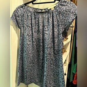 Banana Republic blue cap sleeve blouse with cut out in back, size 6